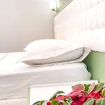 Center Hotel
