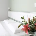 Center Hotel
