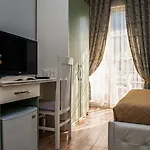 Hotel Gjika 4*