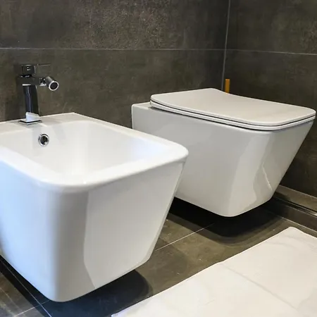 فندق Center 4*